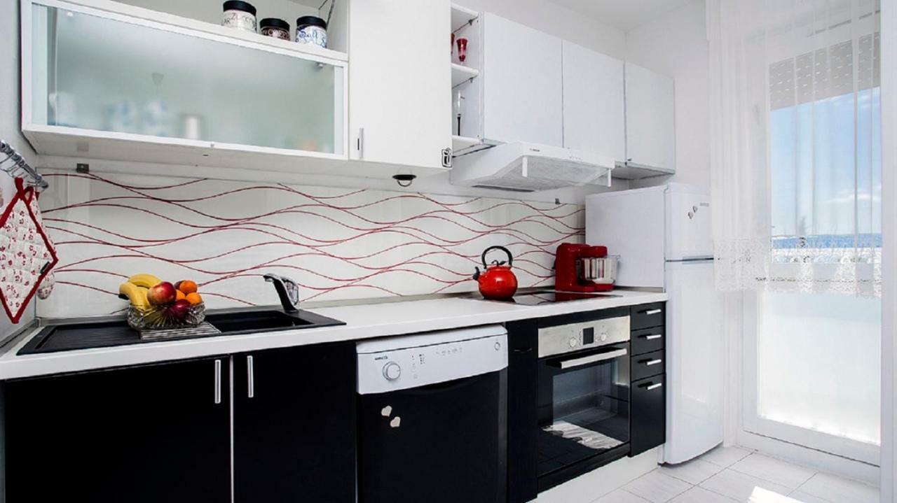 Apartment Milana - Cozy Stay With Free Parking Σπλιτ Εξωτερικό φωτογραφία